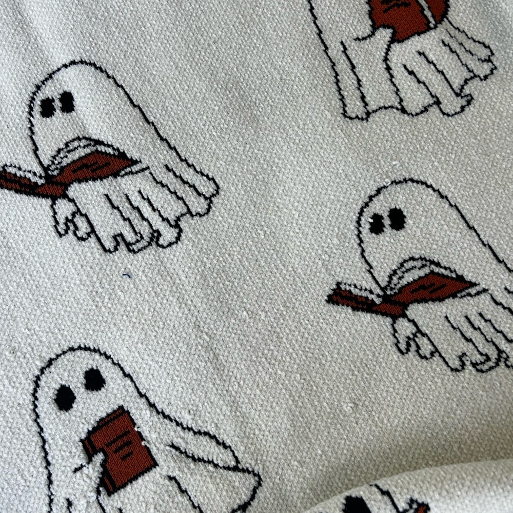 Goblin & Ghoul Black and White blanket - Picture 3 of 9